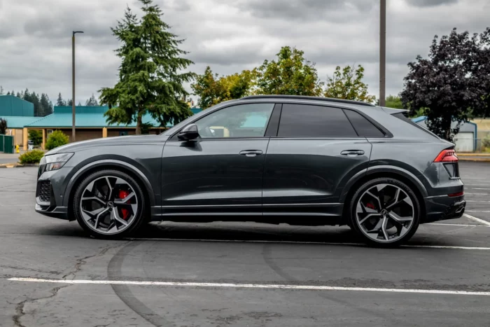 2022 Audi RS Q8 - 11