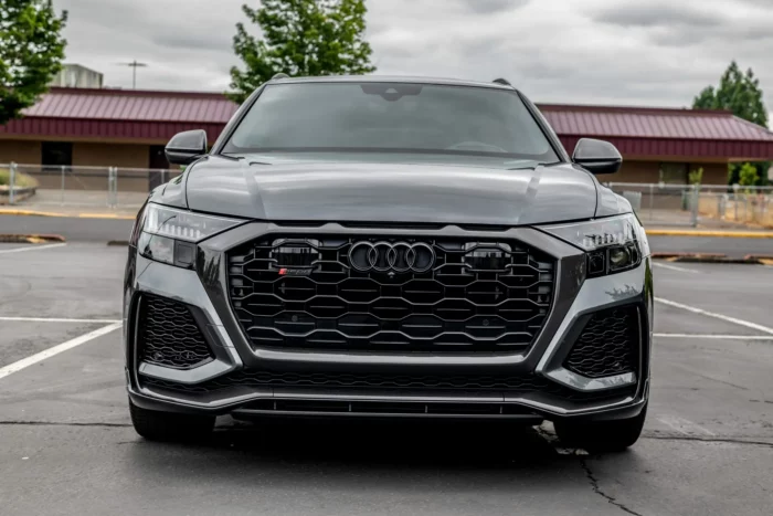 2022 Audi RS Q8 - 1