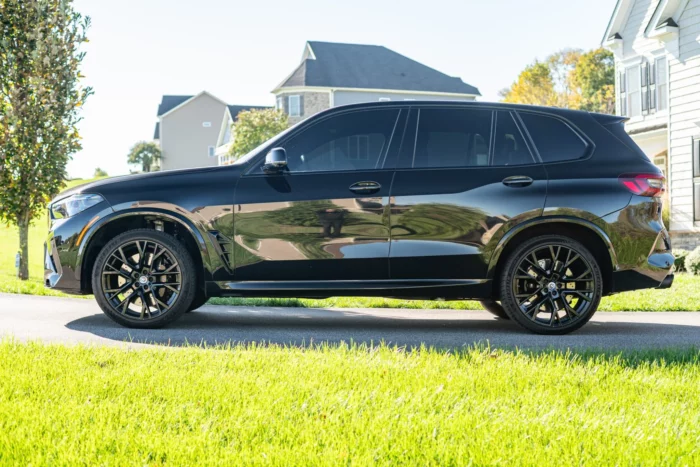 2023 BMW X5 M Competition - 9