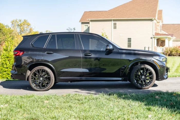 2023 BMW X5 M Competition - 8