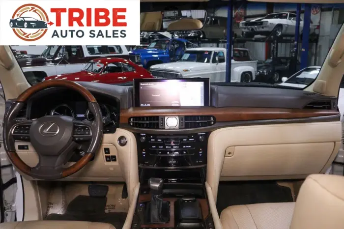 2016 Lexus LX570 Luxury - 10