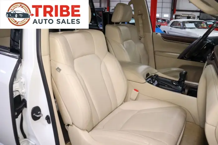 2016 Lexus LX570 Luxury - 11