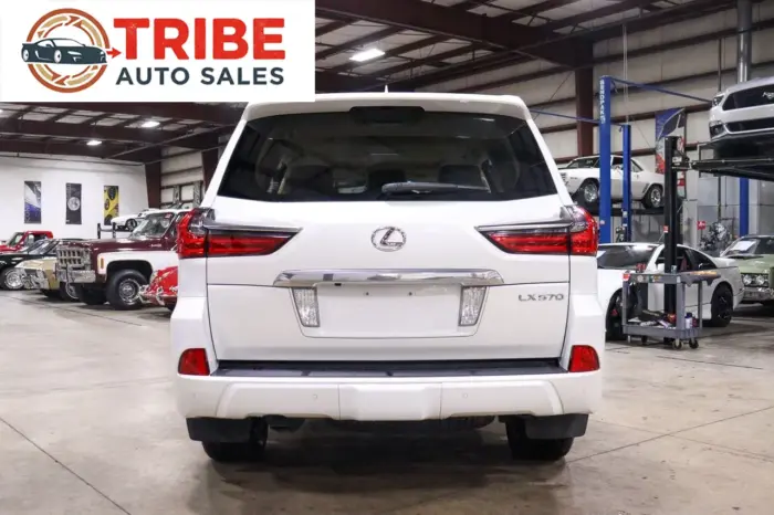 2016 Lexus LX570 Luxury - 6