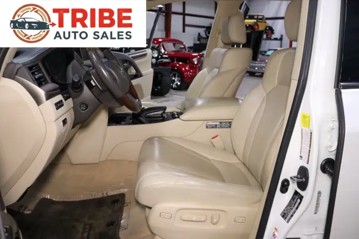 2016 Lexus LX570 Luxury - 9