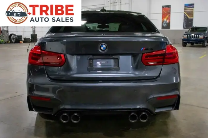 2018 BMW M3 Competition - 6