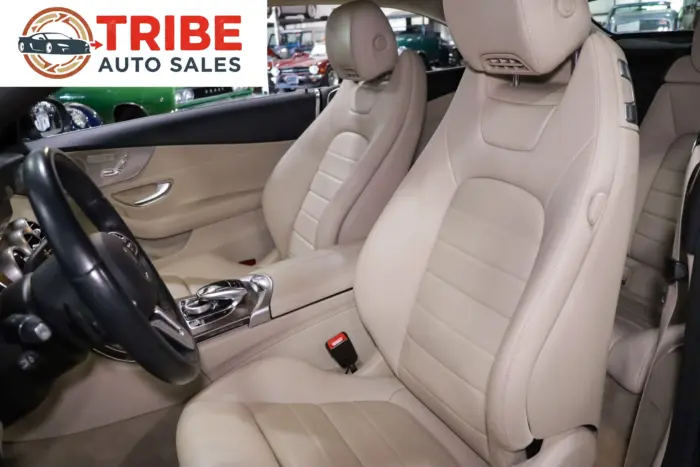 2019 Mercedes-Benz C300 4MATIC - 9